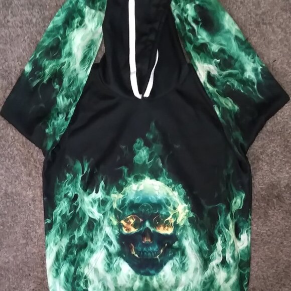 Green fire skull - Picture 2 of 3